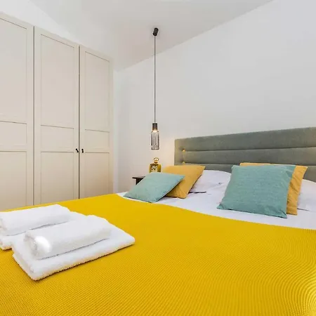 Luxury Apartment Viktorija With Private Pool Cizici Exterior photo
