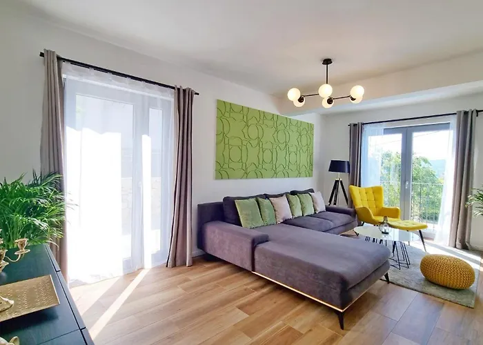 Luxury Apartment Viktorija With Private Pool