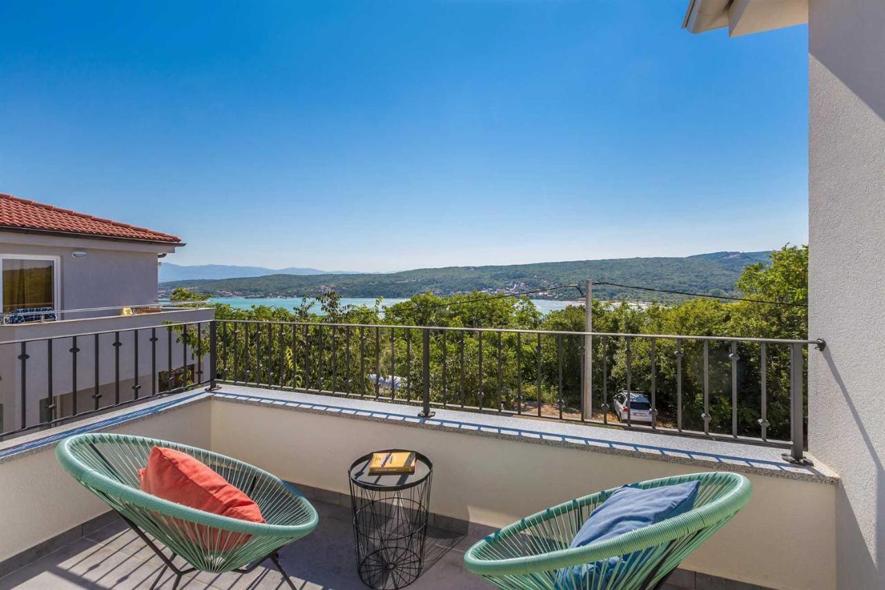 Apartment Luxury Viktorija With Private Pool Cizici